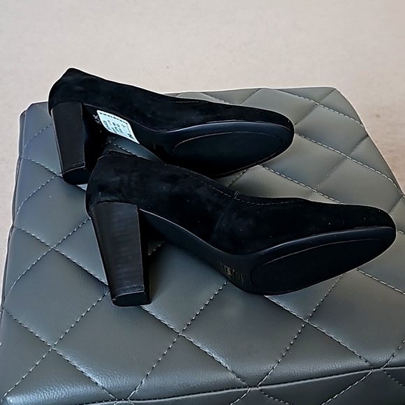 Browns suede heels in black size 39 - Picture 2 of 4